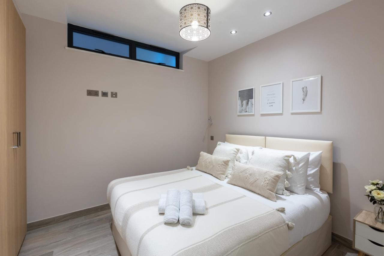 Apartamento Luxurious 2 King-size Bed Flat With Patio